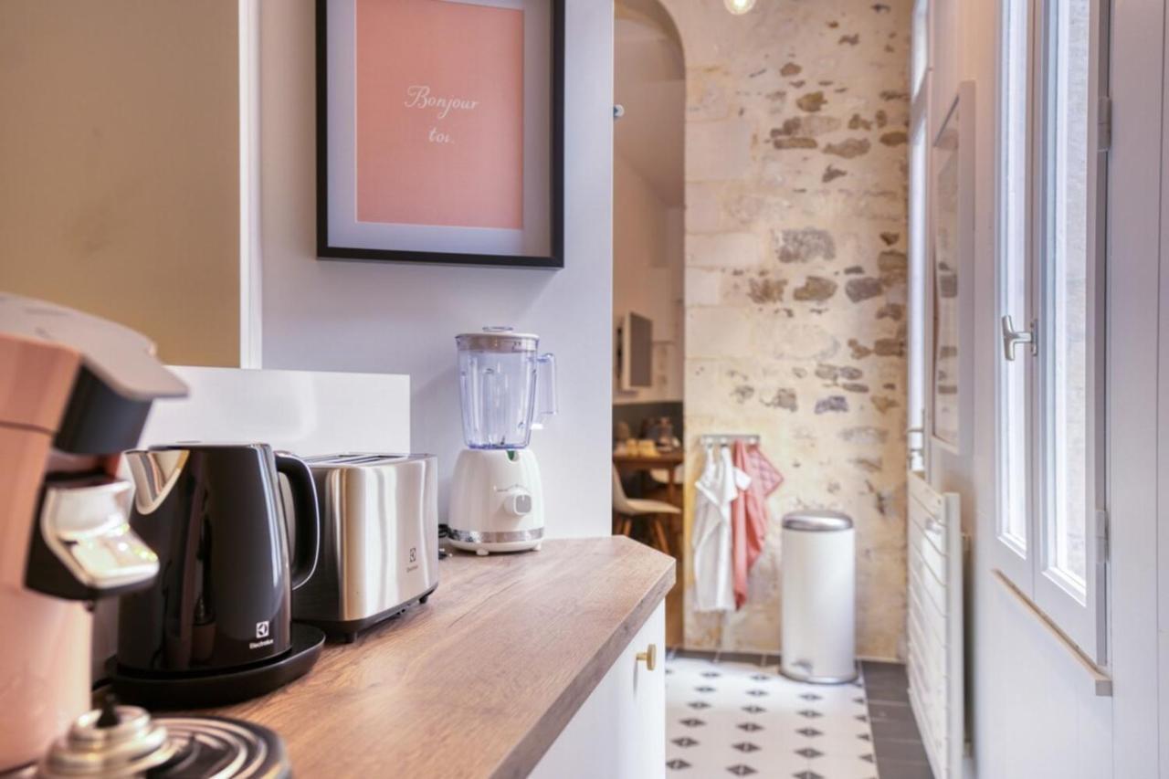 Le Fleuriau Apartment ลาโรแชล ภายนอก รูปภาพ
